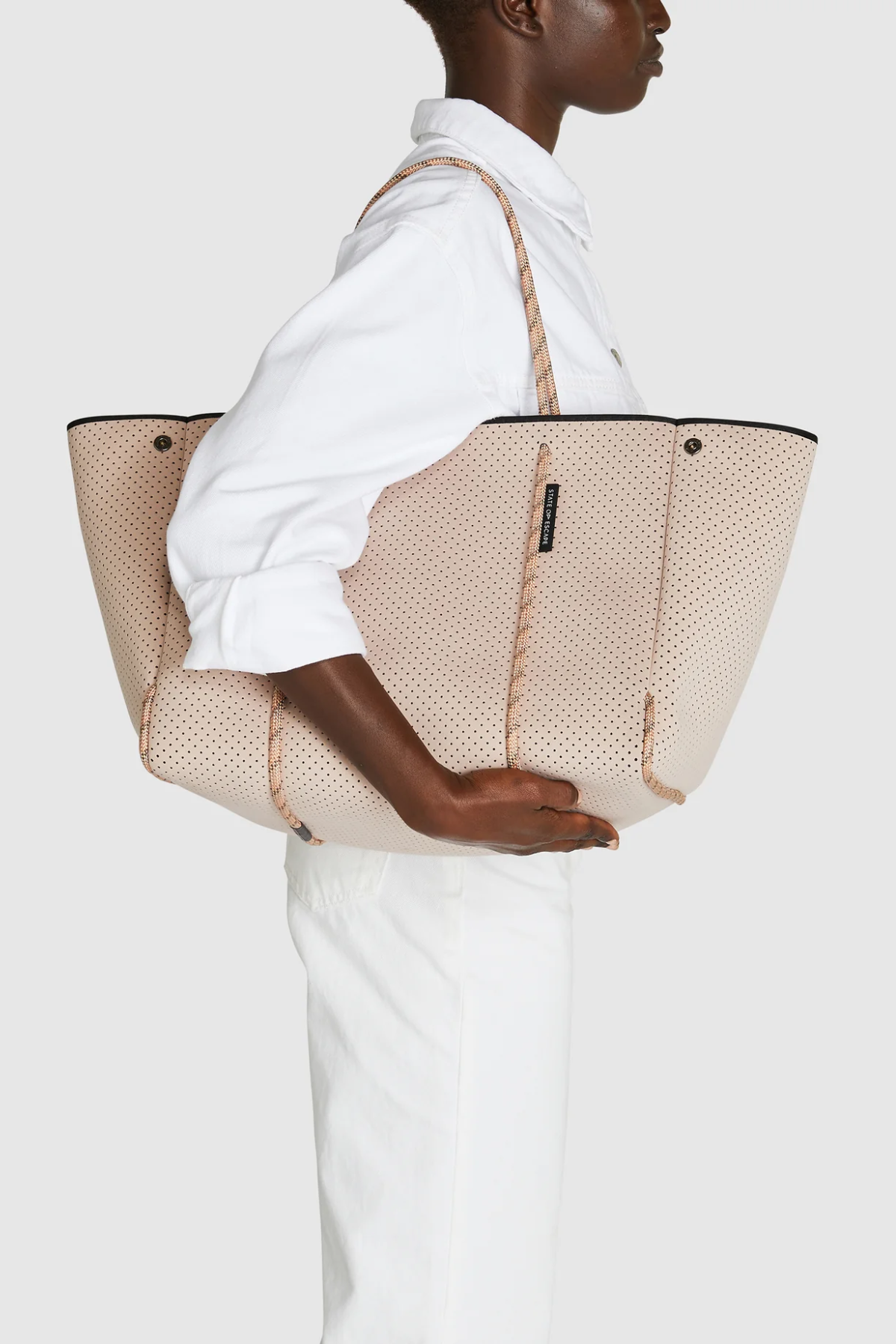State of Escape Escape Tote in Blush