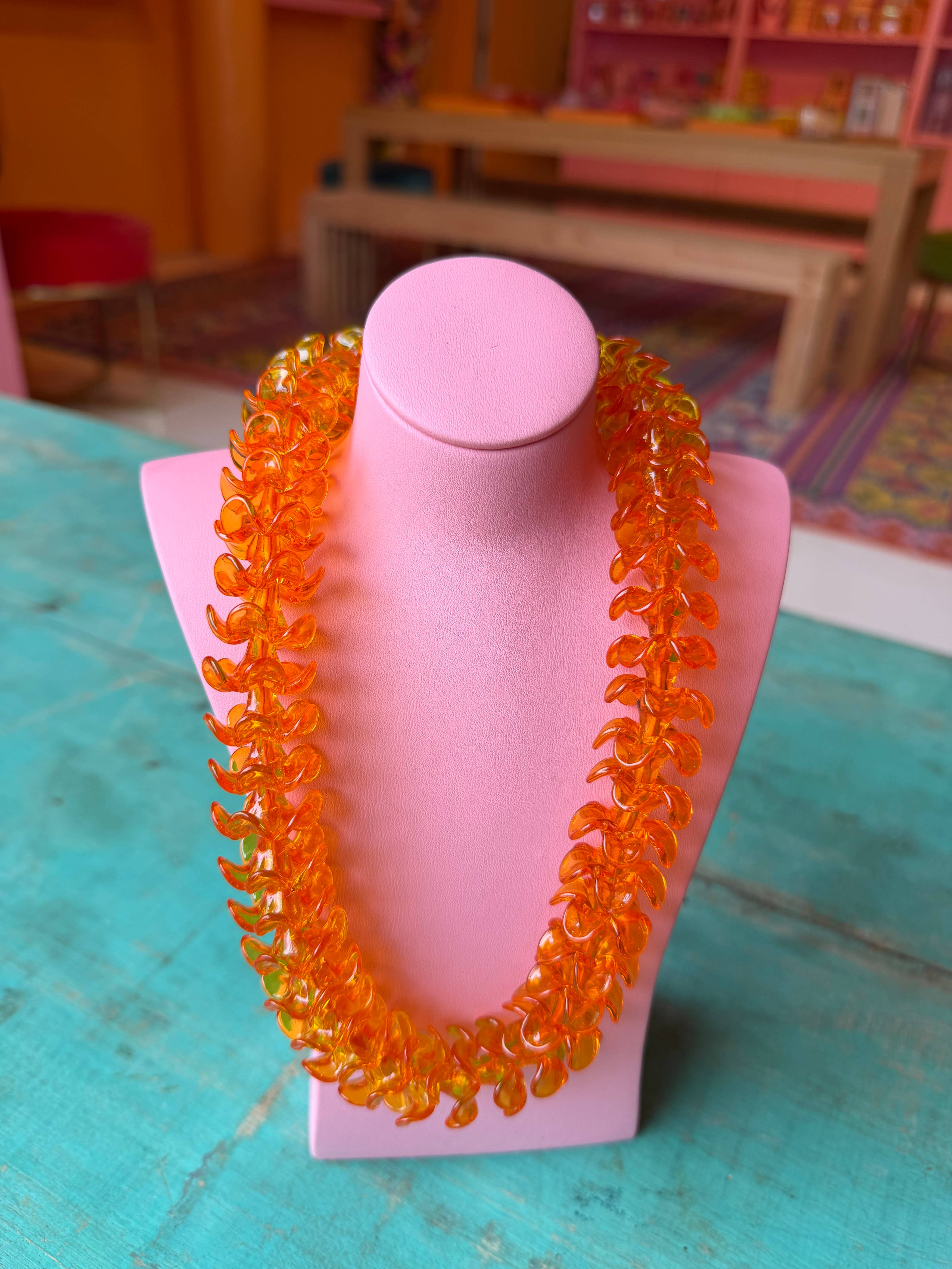 Puakenikeni lei Kit: Translucent yellow