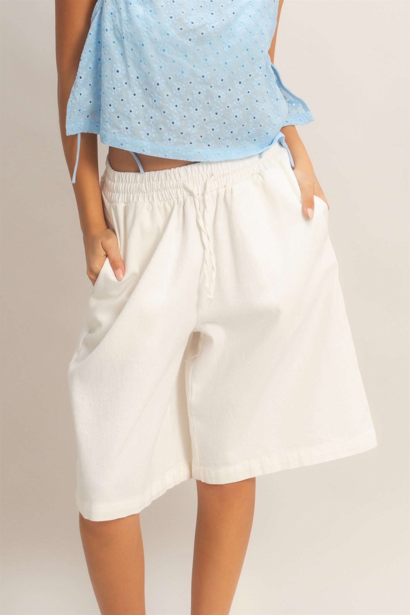 Golden Trip Elastic Waistband Shorts