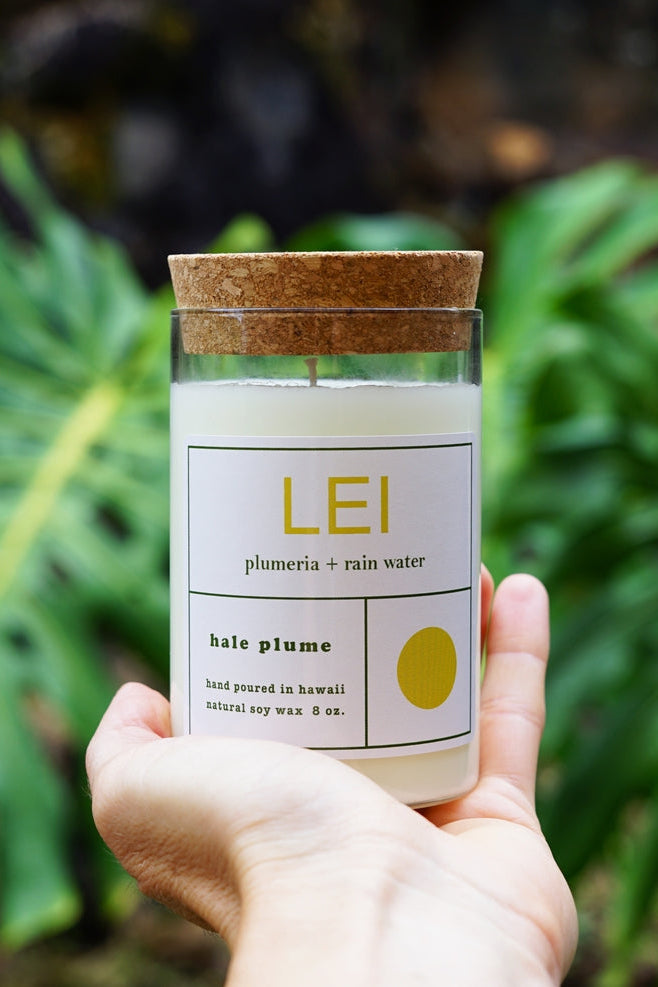 Hale Plume Lei Candle