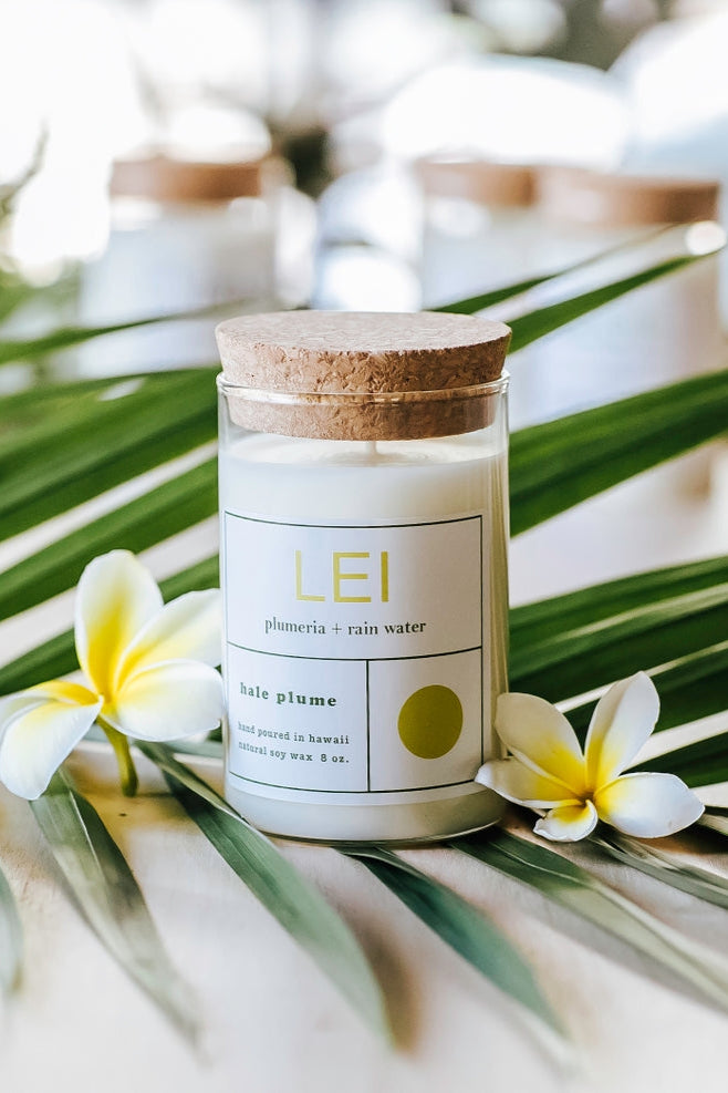 Hale Plume Lei Candle