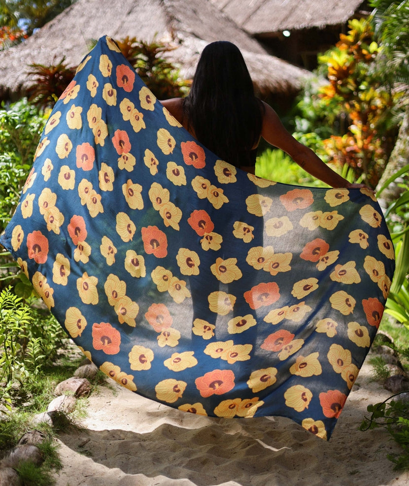 Tag Aloha Pareo in Navy Hau