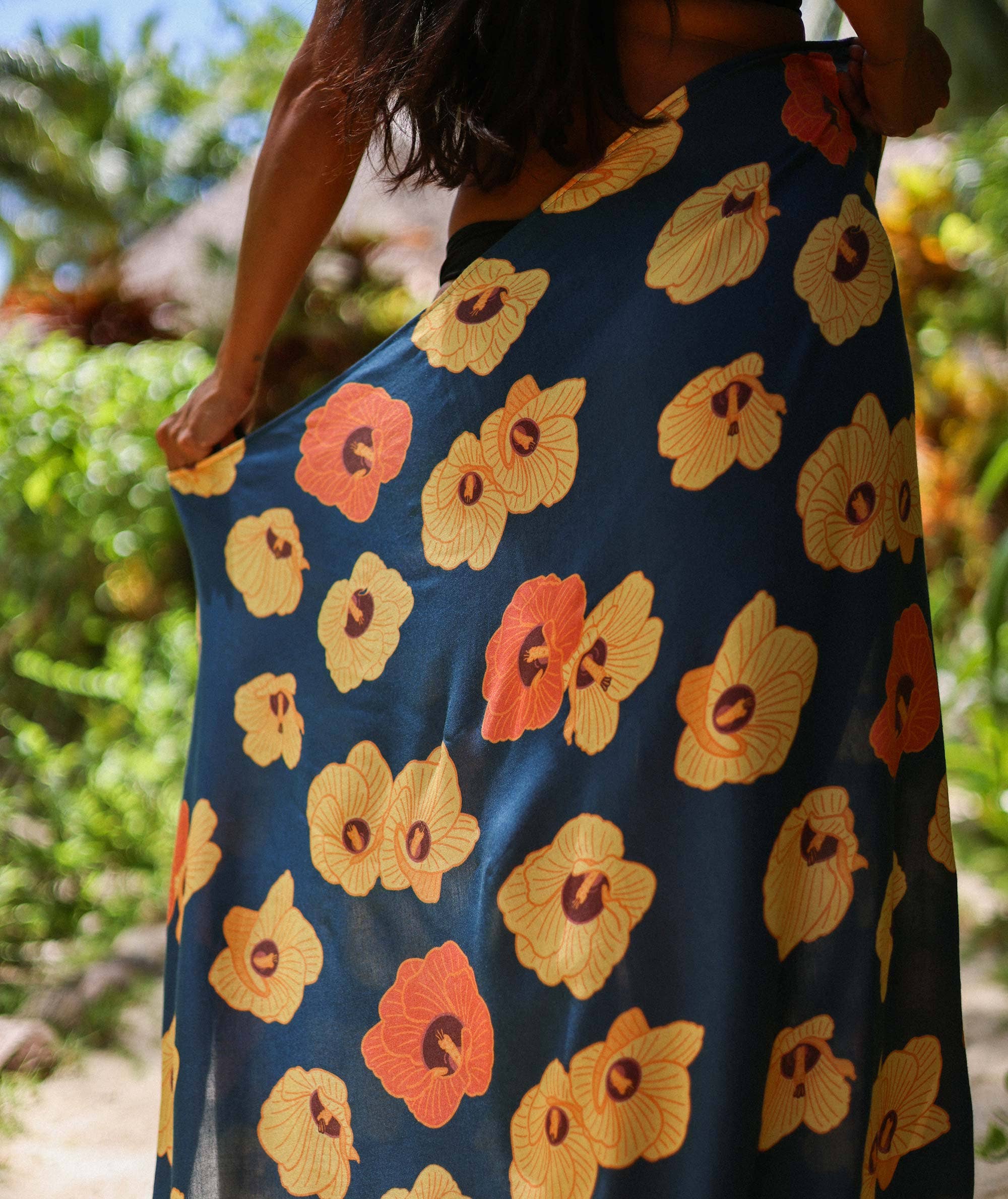 Tag Aloha Pareo in Navy Hau