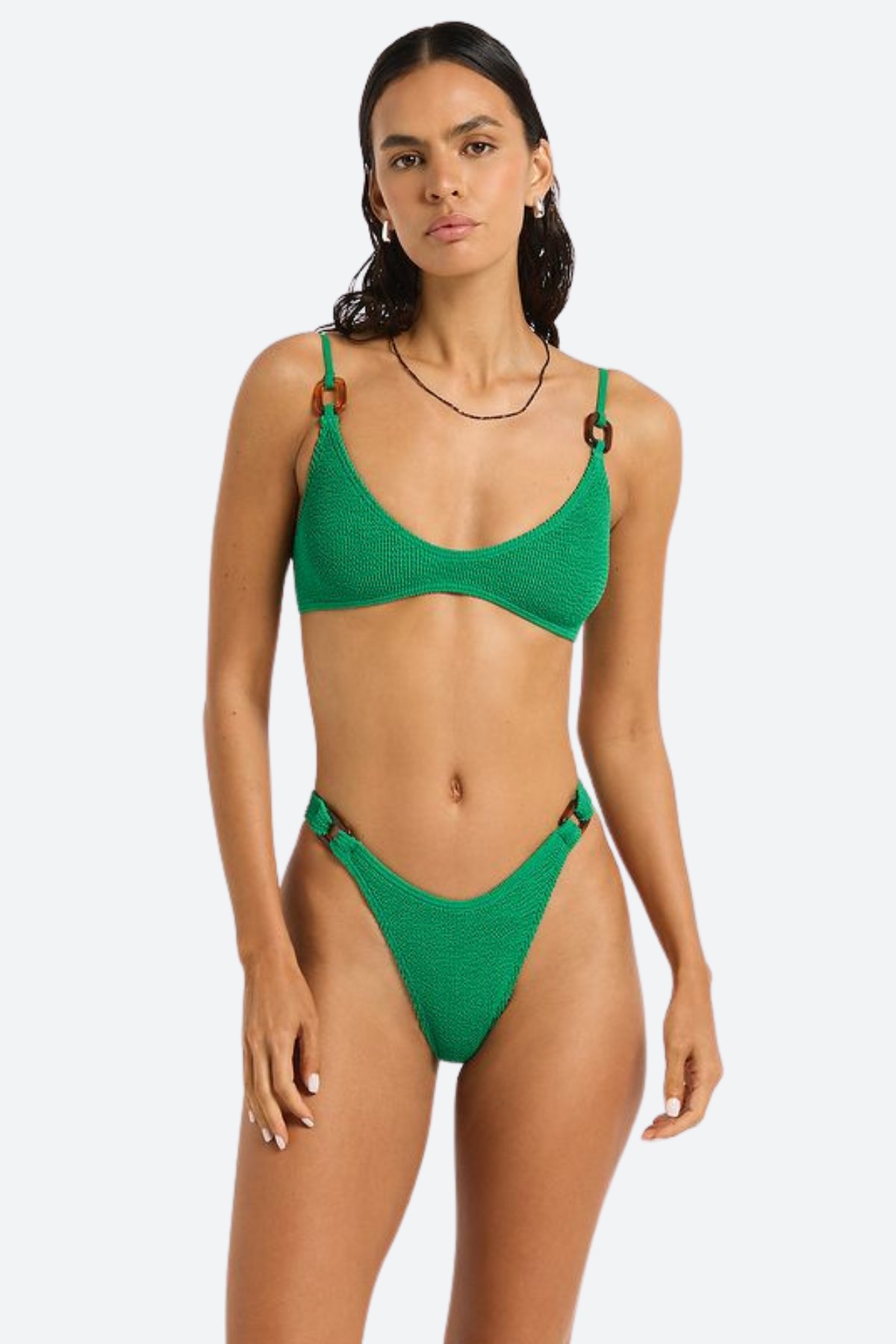 Bond-Eye Ring Scene Brief