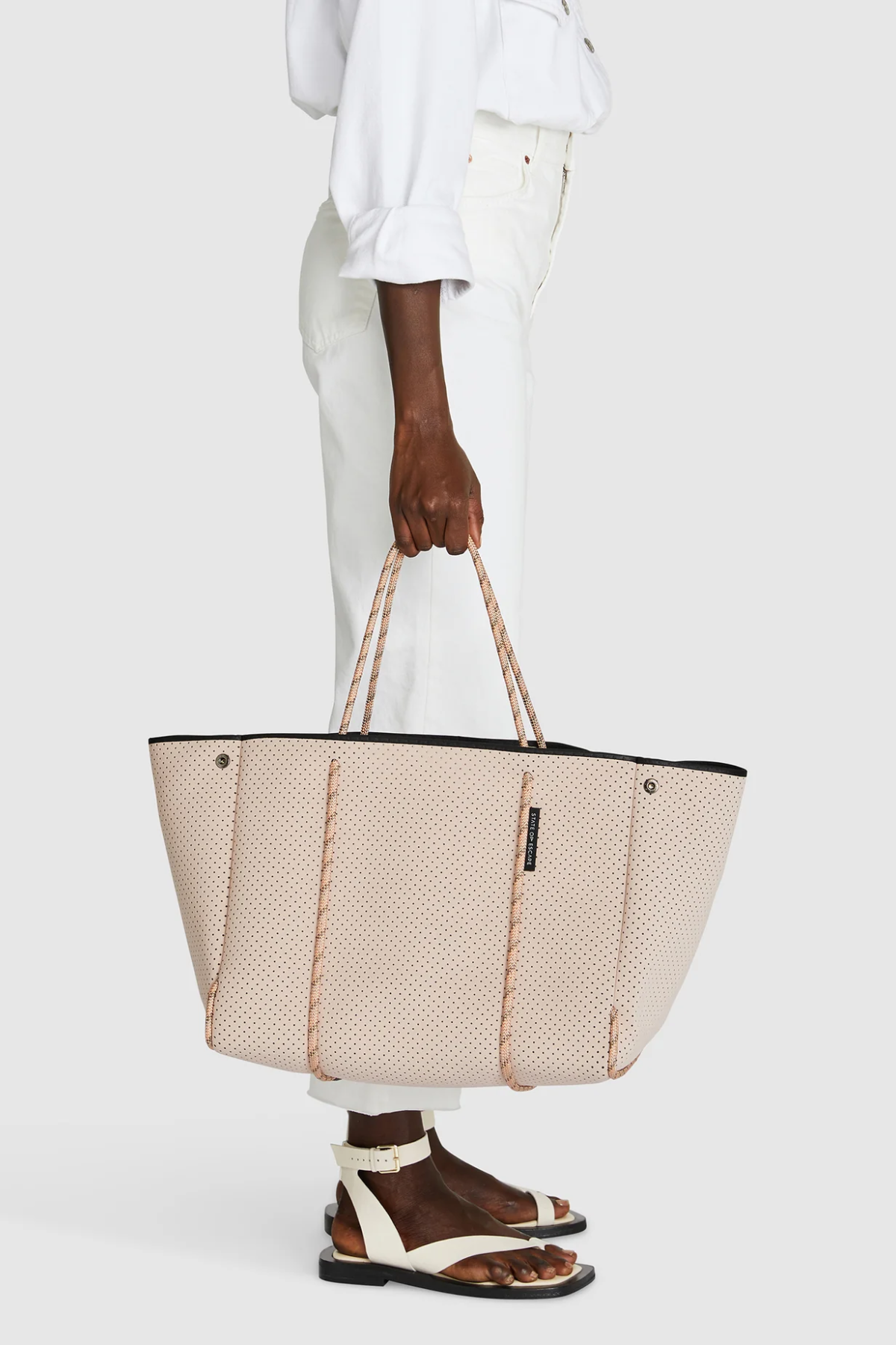 State of Escape Escape Tote in Blush