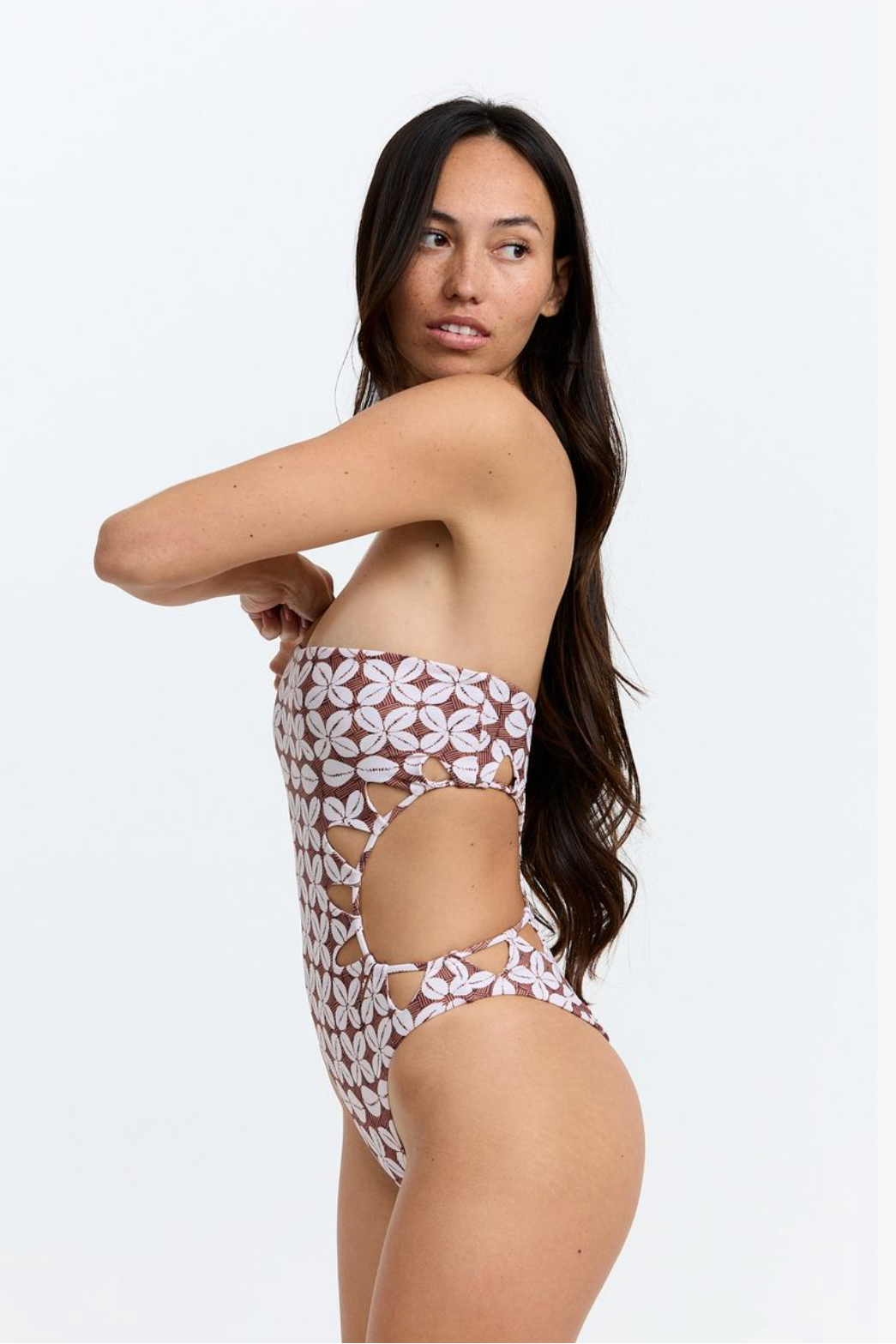 Benoa Swim Sunny One Piece in Cowrie Basket