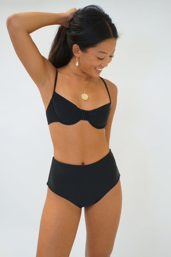 Golden Trip Waikiki Underwire Top in Black