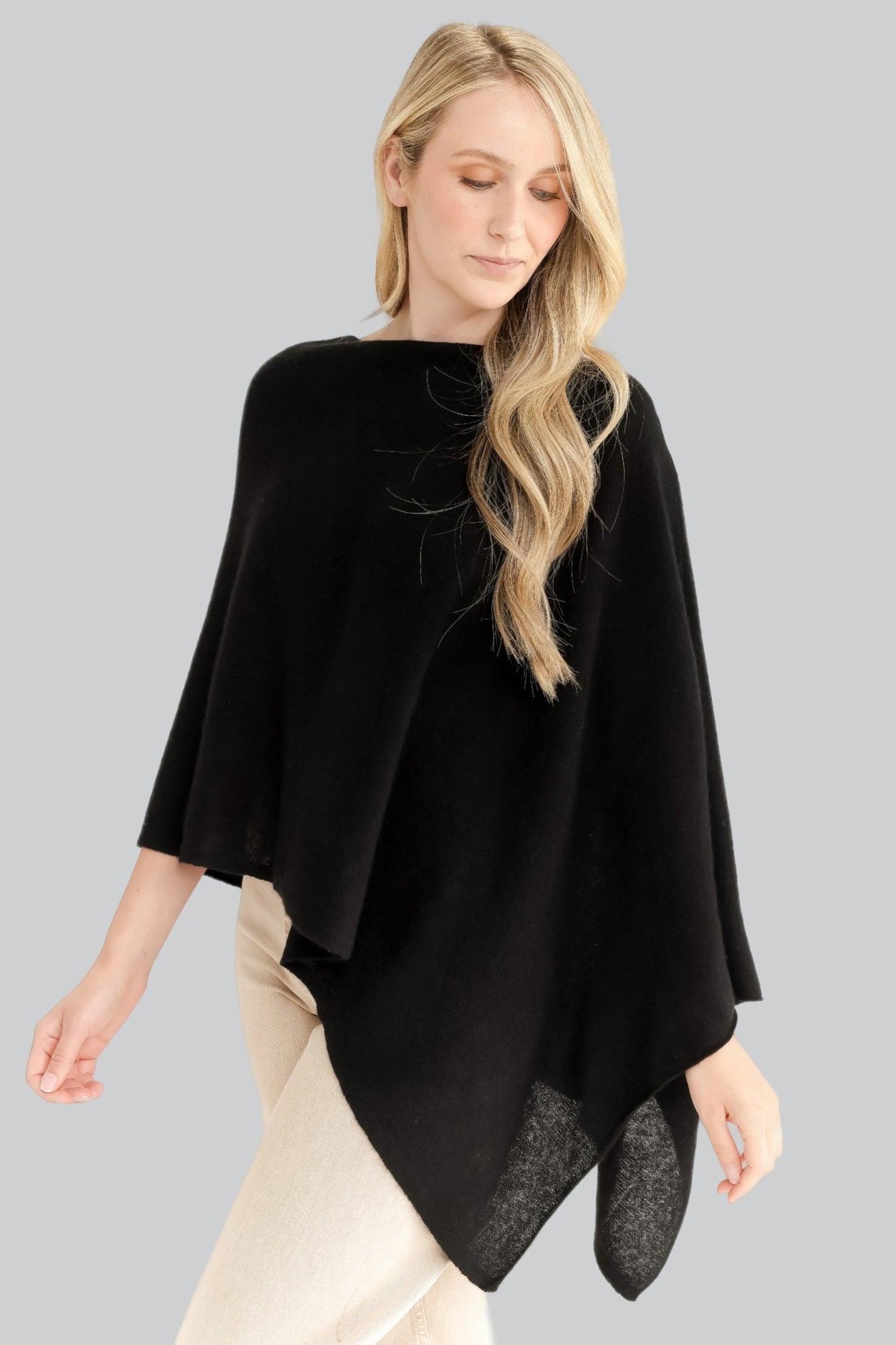 Alashan Cashmere Dress Topper in Ebony